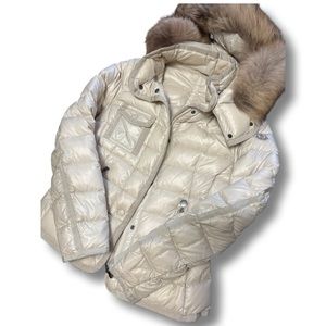 Women’s New Moncler Snorkel Sz 1 / US Small champagne color fur hood